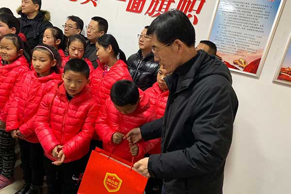 QY千亿国际助力“蒲公英行动”，牵手关爱留守儿童
