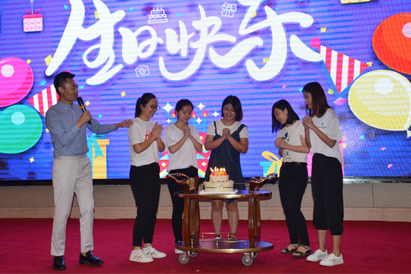 QY千亿国际2020上半年总结会暨下半年启动会隆重举行.jpg